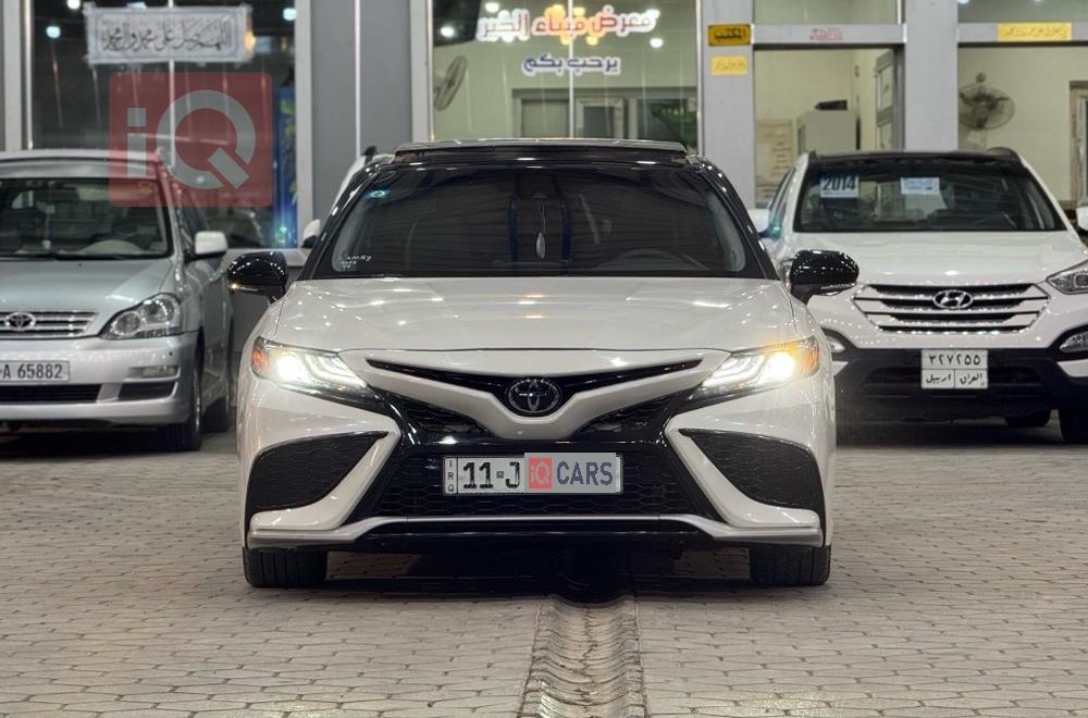 تۆیۆتا کامری